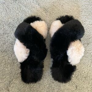 NWOT Fur Slippers S/M